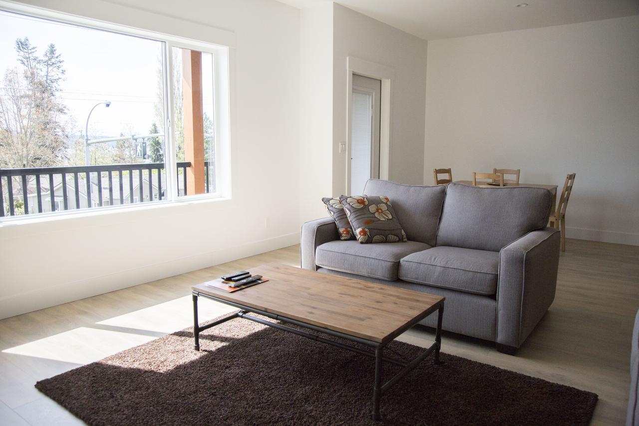 Pacific Point Market And Suites Powell River Eksteriør billede